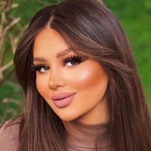 Meet your Posher, Diana